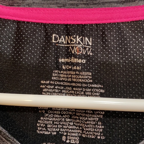 Cascade sport and Danskin tshirt bundle! - Picture 7 of 12